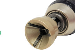 Bormasina cu debavurator si suruburi prelucrate