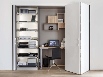 Birou intr-un dulap cu usi pliante si culisante Hawa Concepta