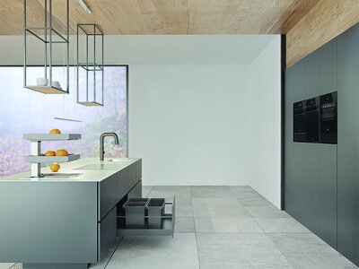 Cos gunoi incorporabil colectare selectiva  Cos gunoi incorporabil Vauth Sagel  in insula bucatarie