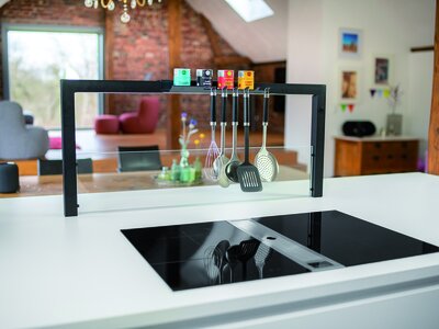 Antistrop insula bucatarie cu depozitare 