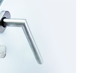 Broasca multipunct ISEO Performa montata pe usa