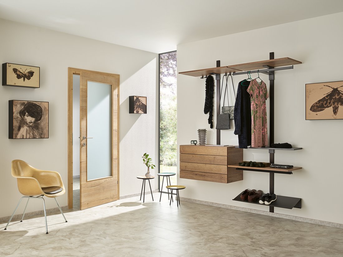 Interior cu sistem de rafturi modulare peka Pecasa